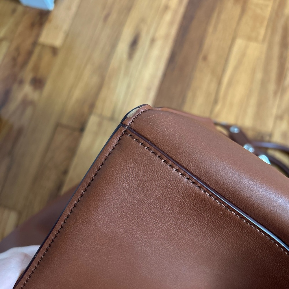 CELINE Big Bag Medium in Tan Smooth Leather - Picture 6 of 8